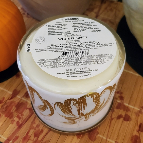 White Barn - Gingered White Pumpkin Carmel Glaze Candle - White / Gold NWT - Picture 5 of 6